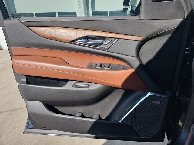 2016 Cadillac Escalade ESV Luxury