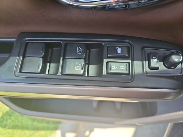 2024 Nissan Titan Platinum Reserve