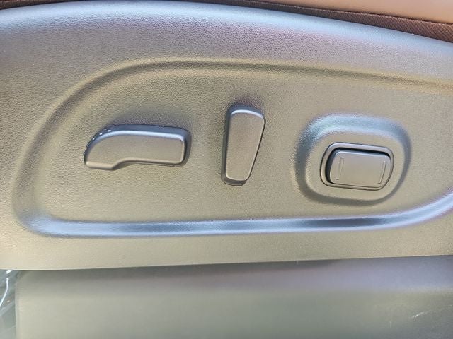 2024 Nissan Titan Platinum Reserve