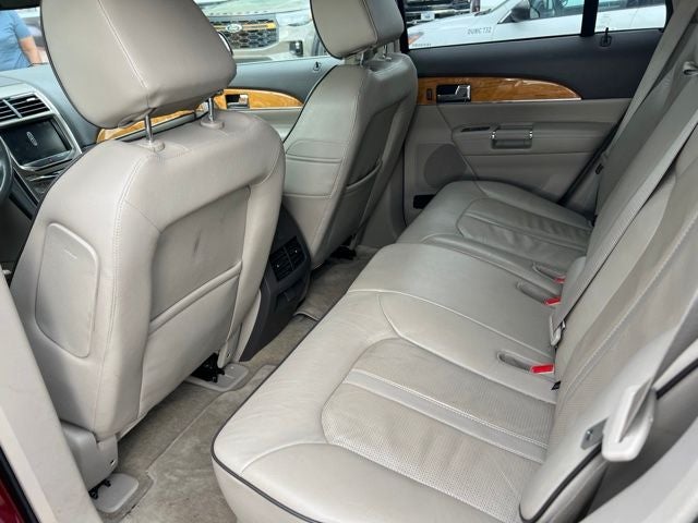 2015 Lincoln MKX Base