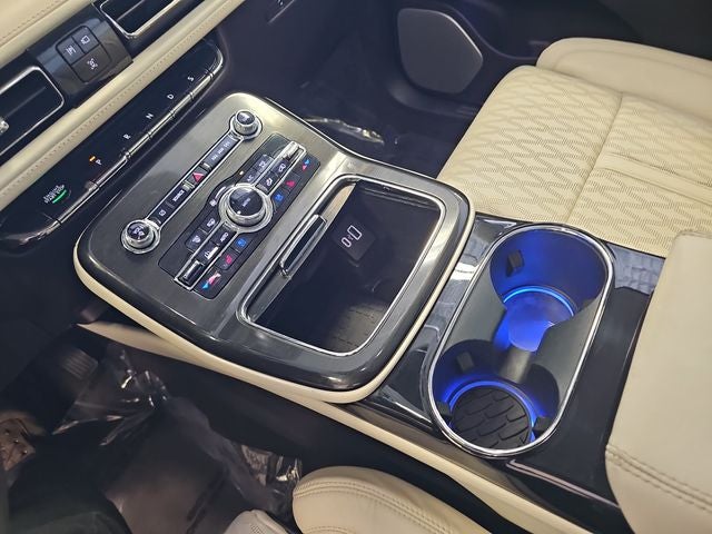 2022 Lincoln Nautilus Black Label