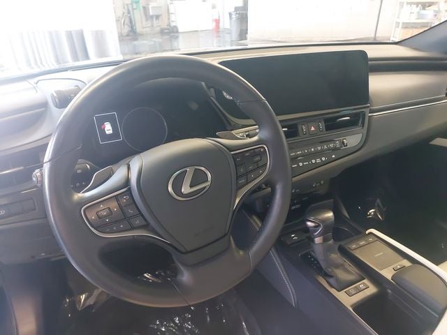 2022 Lexus ES 300h