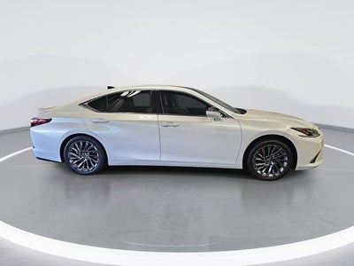 2024 Lexus ES 350 Ultra Luxury