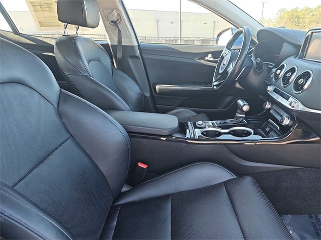 2018 Kia Stinger Base