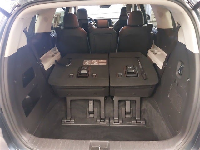 2023 Kia Carnival SX