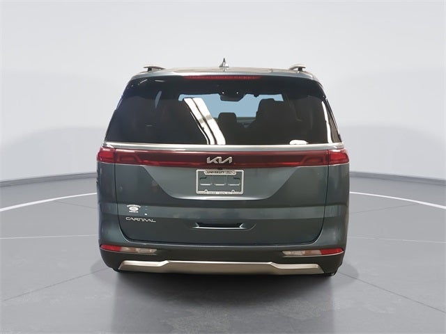 2023 Kia Carnival SX