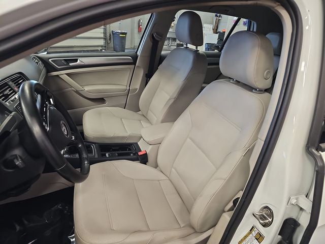 2015 Volkswagen e-Golf SEL Premium