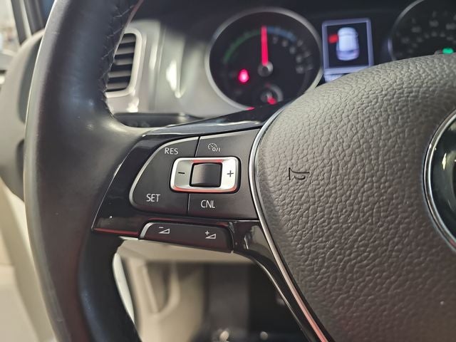 2015 Volkswagen e-Golf SEL Premium