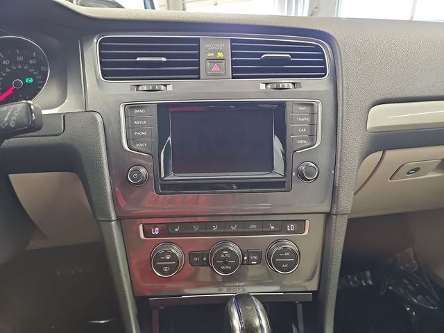 2015 Volkswagen e-Golf SEL Premium