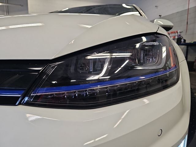 2015 Volkswagen e-Golf SEL Premium