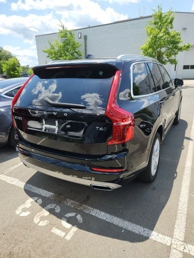 2020 Volvo XC90 T6 Momentum