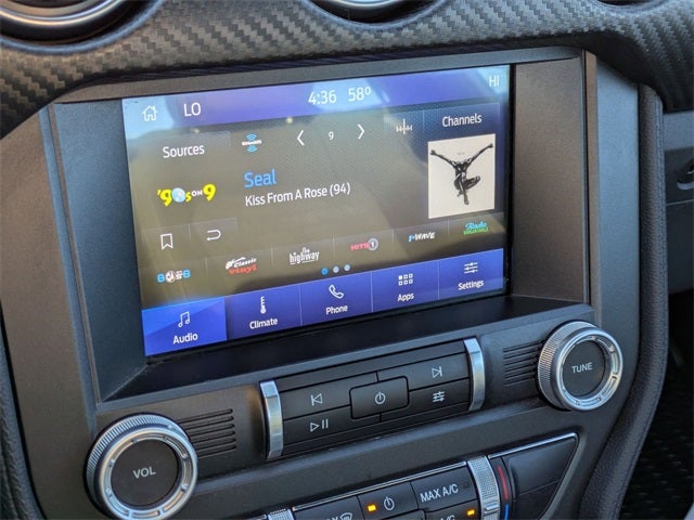 2022 Ford Mustang EcoBoost