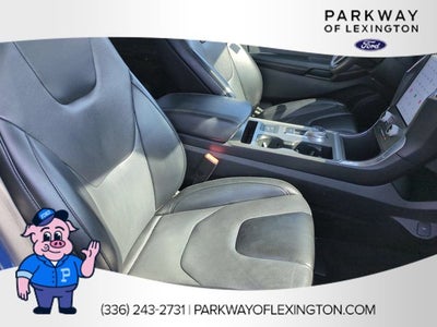 2022 Ford Edge Titanium