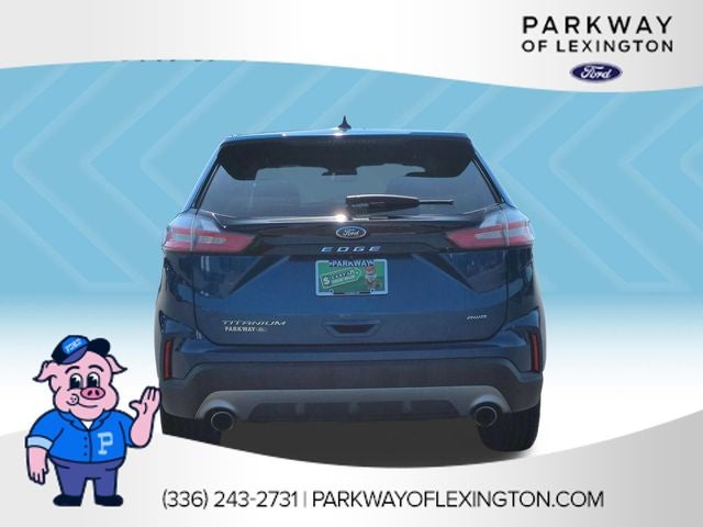 2022 Ford Edge Titanium