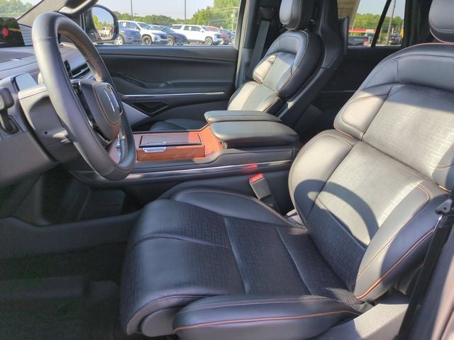 2025 Lincoln Navigator L Black Label