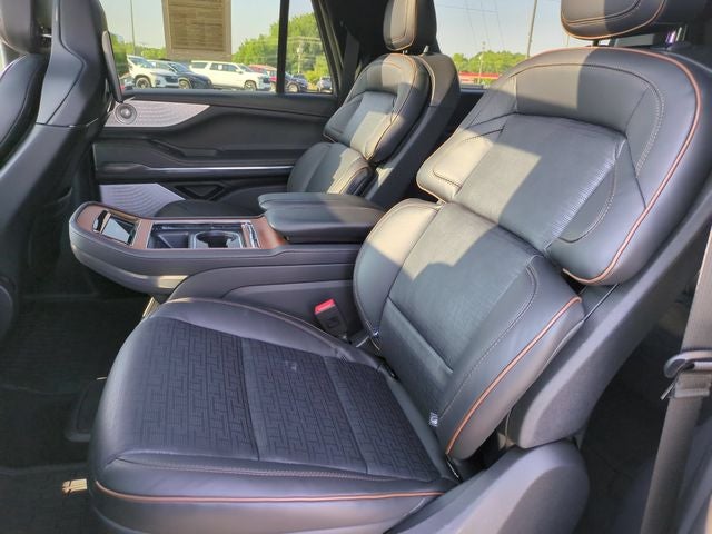 2025 Lincoln Navigator L Black Label