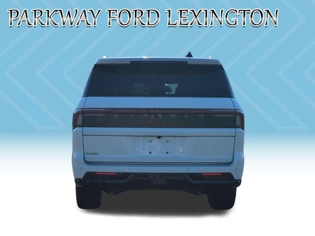 2025 Lincoln Navigator L Black Label