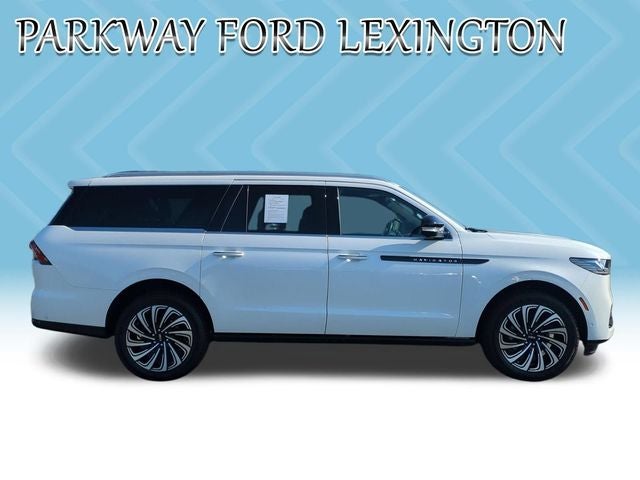 2025 Lincoln Navigator L Black Label