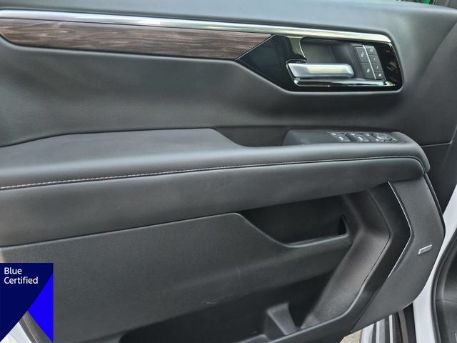 2025 Chevrolet Suburban LT