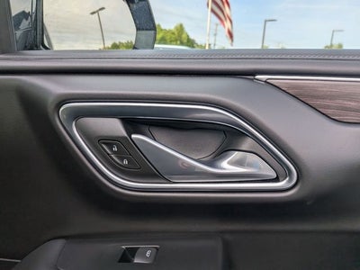 2024 Chevrolet Suburban LT
