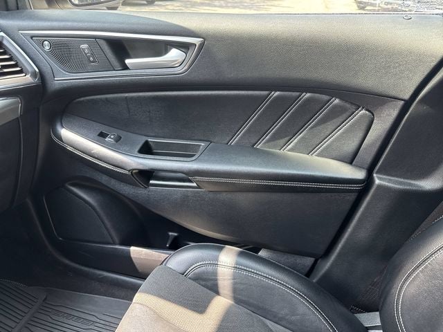 2022 Ford Edge ST
