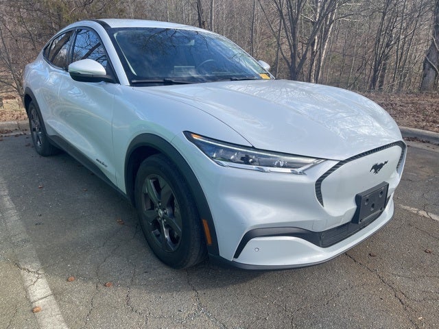 2022 Ford Mustang Mach-E Select