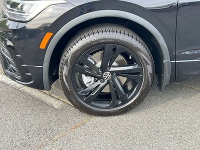 2024 Volkswagen Tiguan 2.0T SE R-Line Black