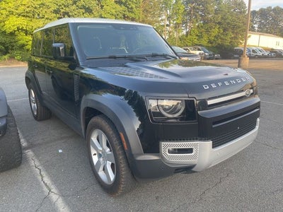 2024 Land Rover Defender 110 SE