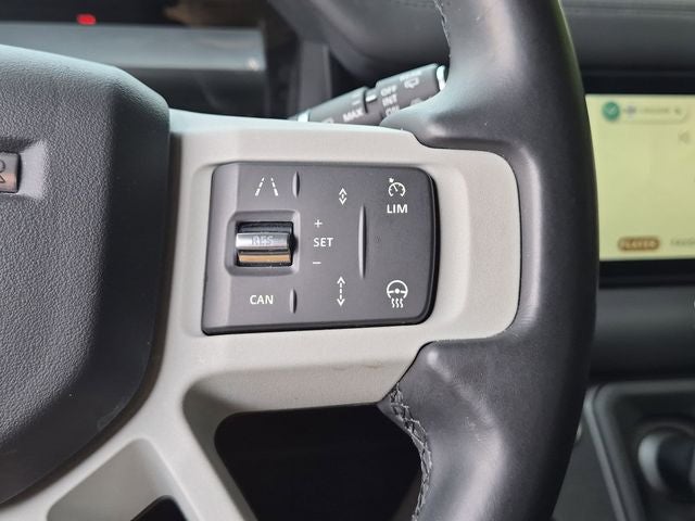 2024 Land Rover Defender 110 SE