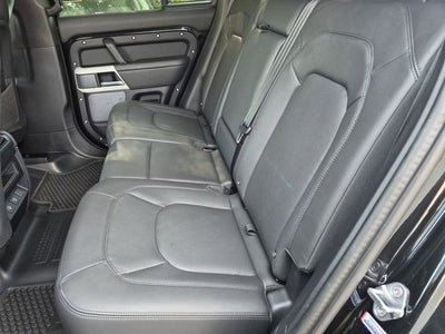 2024 Land Rover Defender 110 SE