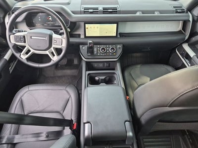 2024 Land Rover Defender 110 SE