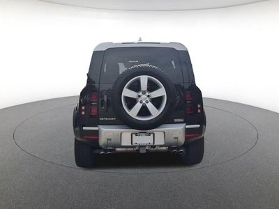 2024 Land Rover Defender 110 SE