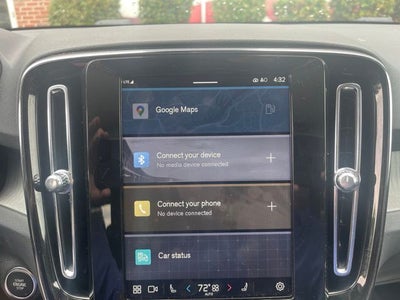 2024 Volvo XC40 B5 Plus Bright Theme
