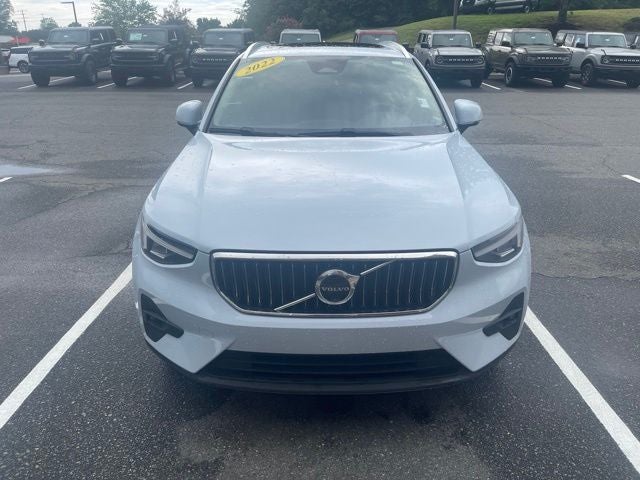 2024 Volvo XC40 B5 Plus Bright Theme