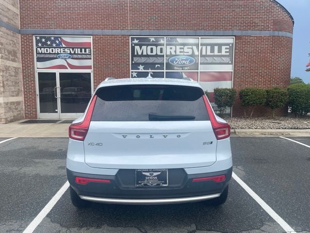 2024 Volvo XC40 B5 Plus Bright Theme